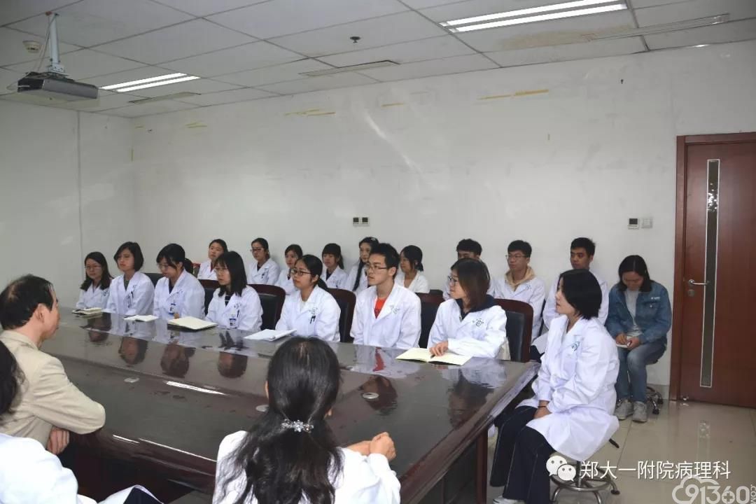 病理科举行2019年新入职人员岗前培训