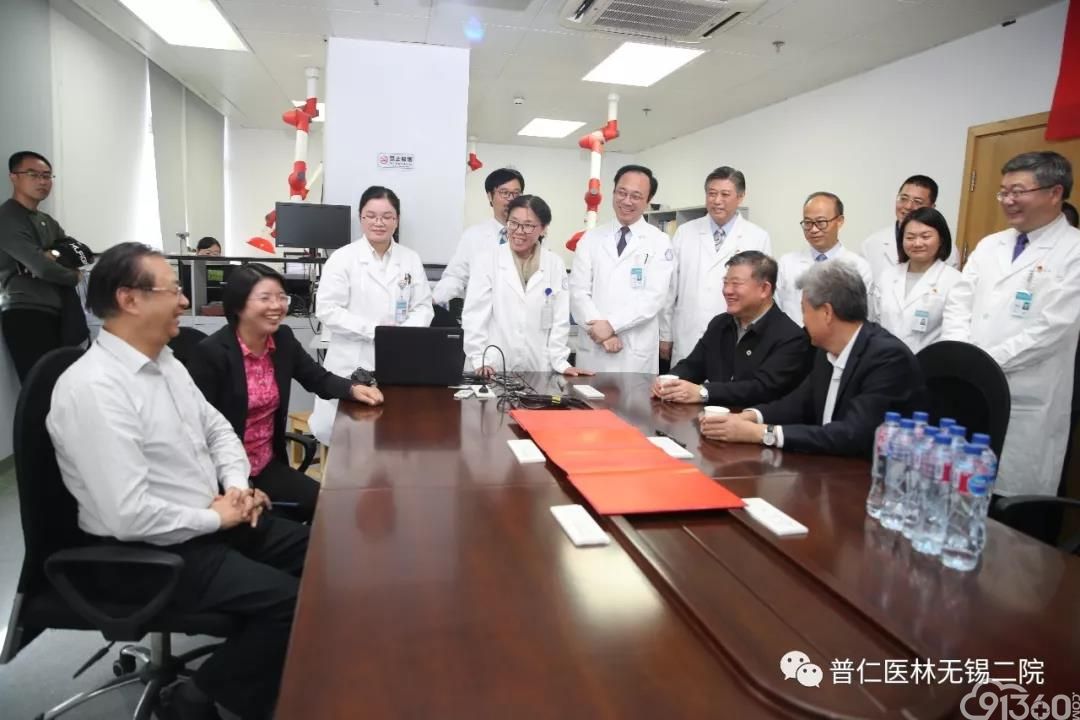 全国人大常委会副委员长陈竺视察无锡二院病理科