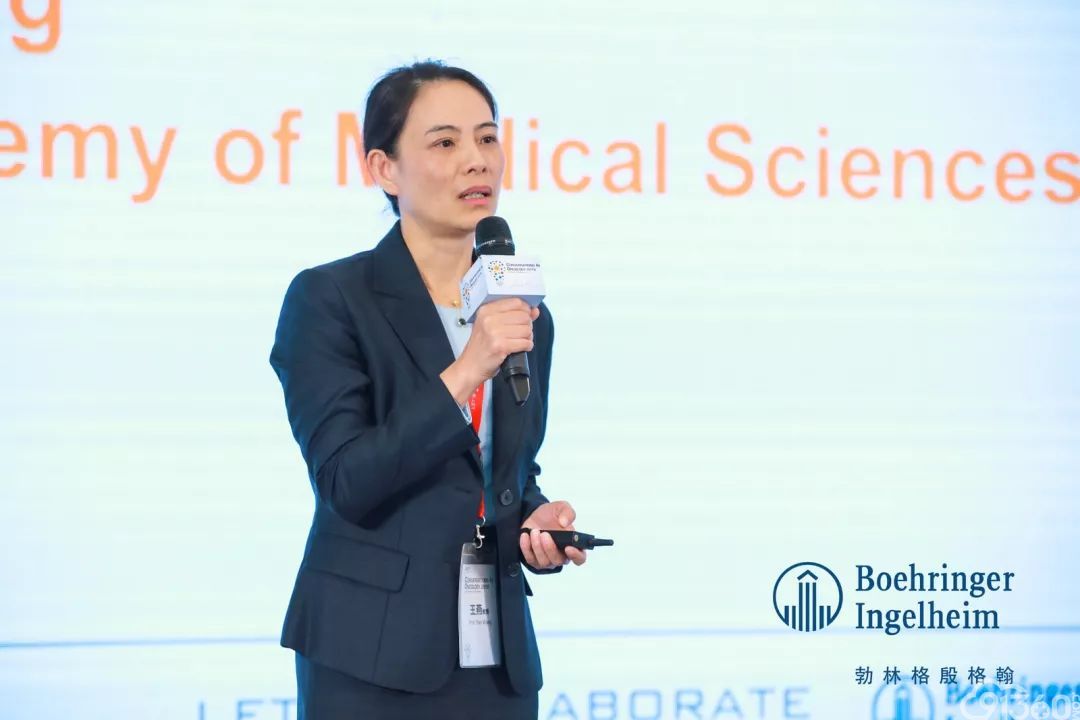 2019年11月2日至3日,由勃林格殷格翰主办的全国肺癌学术盛会Conversations in Oncology在上海盛大召开,近千位来自国内外肺癌临床治疗的专家与学者线上线下汇聚一堂。大会由广东省人民医院吴一龙教授、上海市肺科医院周彩存教授和加拿大英属哥伦比亚大学Barbara Melosky教授担任会议主席。会议主题涵盖了中国肺癌诊断和治疗的挑战、生物标志物检测、全程治疗中TKI的排兵布阵等前沿话题,并进行大量病例分享,对临床实践具有重要指导意义。